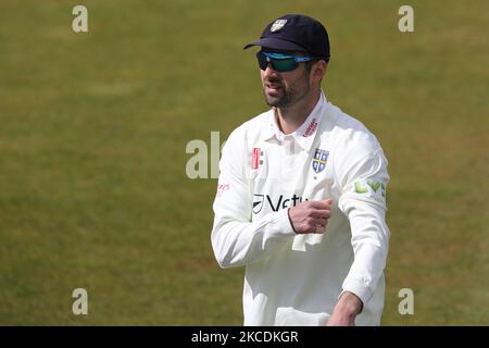 Mark Wood von Durham während des LV= County Championship-Spiels zwischen dem Durham County Cricket Club und dem Warwickshire County Cricket Club am 29.. April 2021 in Emirates Riverside, Chester le Street, England. (Foto von Robert Smith/MI News/NurPhoto) Stockfoto