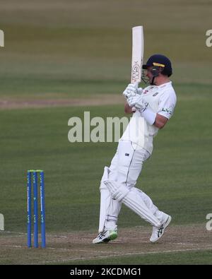 Will Young von Durham beim LV= County Championship-Spiel zwischen dem Durham County Cricket Club und dem Warwickshire County Cricket Club im Emirates Riverside, Chester le Street, am Freitag, den 30.. April 2021. (Foto von Mark Fletcher/MI News/NurPhoto) Stockfoto