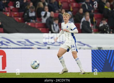 Victor Kristiansen vom FC Kopenhagen beim Spiel der dänischen Superliga zwischen dem FC Kopenhagen und Aarhus AGF am 3. Mai 2021 im Parkenstadion, Kopenhagen, Dänemark. (Foto von Ulrik Pedersen/NurPhoto) Stockfoto