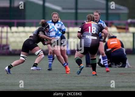 Alana Bainbridge von Darlington Mowden Park Sharks und Alex Eddie von Harlekins Women während des WOMEN's S ALLIANZ PREMIER 15S-Matches zwischen DMP Durham Sharks und Harlekins am 8.. Mai 2021 im Maiden Castle, Durham City, Großbritannien. (Foto von Chris Booth/MI News/NurPhoto) Stockfoto