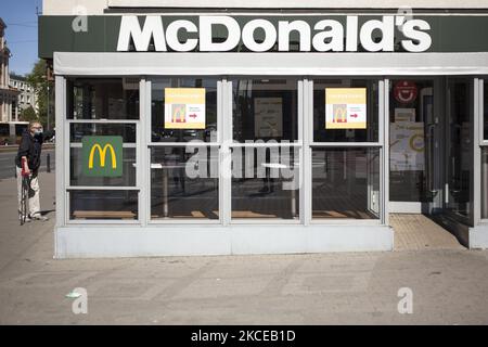 McDonalds Restaurant gesehen in Warschau am 10. Mai 2021 (Foto von Maciej Luczniewski/NurPhoto) Stockfoto