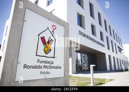 Ronald McDonalds Stiftungshaus für Eltern hospitalisierter Kinder, gesehen am 13. Mai 2021 in Warschau. (Foto von Maciej Luczniewski/NurPhoto) Stockfoto