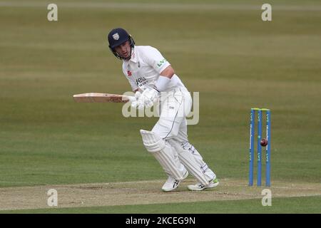 Will Young von Durham beim Spiel der LV= County Championship zwischen dem Durham County Cricket Club und Worcestershire am Donnerstag, dem 13.. Mai 2021, in Emirates Riverside, Chester le Street. (Foto von Mark Fletcher/MI News/NurPhoto) Stockfoto