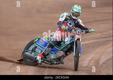 MANCHESTER, GROSSBRITANNIEN. MAI 13TH. Dan Bewley in Aktion während des Belle Vue Aces Media Day im National Speedway Stadium, Manchester, am Donnerstag, 13.. Mai 2021. (Foto von Ian Charles/MI News/NurPhoto) Stockfoto