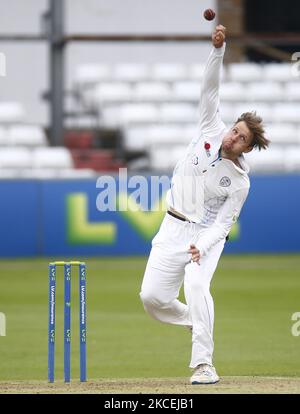 Matt Critchley von Derbyshire CCC während LV Insurance County Championship Group 1 Tag zwei von vier zwischen Essex CCC und Derbyshire CCC auf dem Cloudfm County Ground am 14.. Mai 2021 in Chelmsford, England (Foto von Action Foto Sport/NurPhoto) Stockfoto