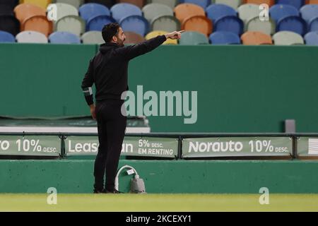 Rúben Amorim Gesten während des Spiels für die Liga NOS zwischen Sporting CP und Maritimo, im Estadio José Alvalade, Lissabon, Portugal, 19. 2021 (Foto von João Rico/NurPhoto) Stockfoto