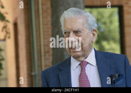 Der Schriftsteller Mario Vargas Llosa während der Präsentation des Buches "Sin complejos", in der Stadtbibliothek Eugenio Trias, am 21. Mai 2021 in Madrid, Spanien. (Foto von Oscar Gonzalez/NurPhoto) Stockfoto