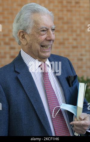 Der Schriftsteller Mario Vargas Llosa während der Präsentation des Buches "Sin complejos", in der Stadtbibliothek Eugenio Trias, am 21. Mai 2021 in Madrid, Spanien. (Foto von Oscar Gonzalez/NurPhoto) Stockfoto