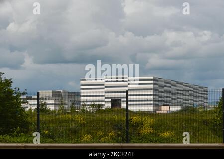 Eine allgemeine Ansicht der Belfast Harbour Studios. Das neueste Filmstudio von Belfast, das im Giant’s Park in Belfast beheimatet ist, umfasst mehr als 120.000 Quadratmeter Studios, Workshops und Büros. Das Filmstudio erstreckt sich über 8 Hektar des insgesamt 340 Hektar großen Giant's Park/North Foreshore-Geländes. Am Mittwoch, den 19. Mai 2021, in Belfast, Nordirland (Foto: Artur Widak/NurPhoto) Stockfoto