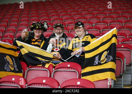 Wesps-Fans beim Premier-Halbfinale zwischen Harlequins Women und Wesps Ladies am 22. Mai 2021 im Twickenham Stoop Stadium in London, England. (Foto von Action Foto Sport/NurPhoto) Stockfoto