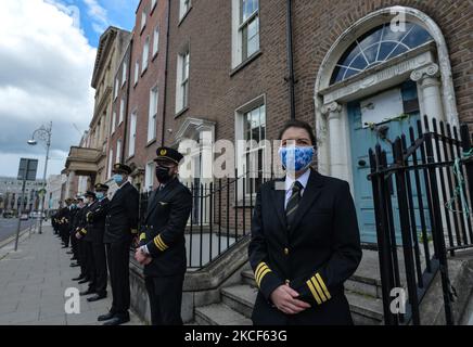 Die Pilotgruppe „Recover Irish Aviation“ demonstriert vor dem Leinster House in Dublin. Am Montag, den 24. Mai 2021, in Dublin, Irland. (Foto von Artur Widak/NurPhoto) Stockfoto