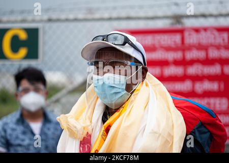 Kami Rita Sherpa, eine nepalesische Bergsteigerin, kommt am Dienstag, den 25. Mai 2021, nach dem 25.-fachen Gipfel des Mount Everest in Kathmandu, Nepal, an. (Foto von Rojan Shrestha/NurPhoto) Stockfoto