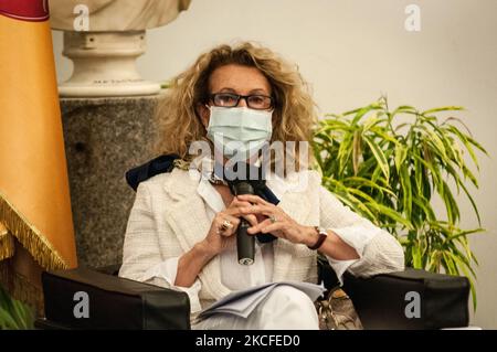 Daniela Porro, Sondersuperintendentin von Rom, überreicht der Presse in der Protomoteca-Halle „Gabiinsieme“ - für die Erweiterung des archäologischen Areals von Gabii am 31. Mai 2021 in Rom, Italien (Foto: Andrea Ronchini/NurPhoto) Stockfoto