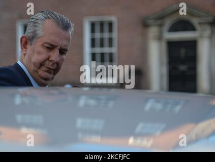 DUP-Anführer Edwin Poots verlässt Regierungsgebäude in Dublin, nachdem er mit dem irischen Premierminister Micheal Martin zusammentreffen konnte. Am Donnerstag, den 3. Juni 2021, in Dublin, Irland. (Foto von Artur Widak/NurPhoto) Stockfoto