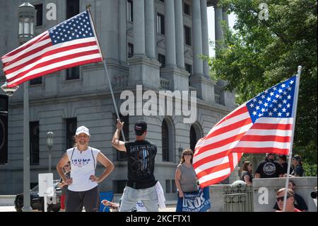 Ein Teilnehmer der Wiedereröffnung Kundgebung in Harrisburg, Pennsylvania, USA, am 5. Juni 2021. (Foto von Zach D Roberts/NurPhoto) Stockfoto