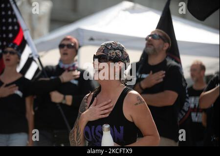 Ein Teilnehmer der Wiedereröffnung Kundgebung in Harrisburg, Pennsylvania, USA, am 5. Juni 2021. (Foto von Zach D Roberts/NurPhoto) Stockfoto