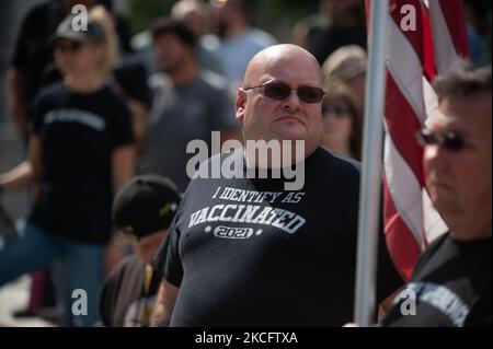 Ein Teilnehmer der Wiedereröffnung Kundgebung in Harrisburg, Pennsylvania, USA, am 5. Juni 2021. (Foto von Zach D Roberts/NurPhoto) Stockfoto