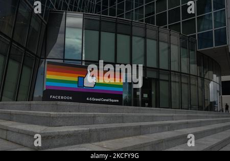 Der Hauptsitz von Facebook EMEA befindet sich am Grand Canal Square in den Dublin Docklands. Am Donnerstag, den 10. Juni 2021, in Dublin, Irland. (Foto von Artur Widak/NurPhoto) Stockfoto