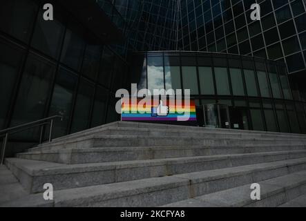 Der Hauptsitz von Facebook EMEA befindet sich am Grand Canal Square in den Dublin Docklands. Am Donnerstag, den 10. Juni 2021, in Dublin, Irland. (Foto von Artur Widak/NurPhoto) Stockfoto