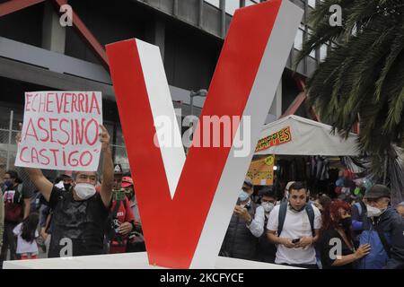 Mitglieder des Comité 68 und verschiedene soziale Organisationen haben an der Avenida Júarez in Mexiko-Stadt ein Anti-Monument eingerichtet, um des 50.. Jahrestages der Halconazo zu gedenken und Gerechtigkeit für den Tag zu fordern, an dem Polizei und Militär mehr als 100 Studenten der Nationalen Autonomen Universität von Mexiko massakrierten Und dem Nationalen Polytechnischen Institut. (Foto von Gerardo Vieyra/NurPhoto) Stockfoto