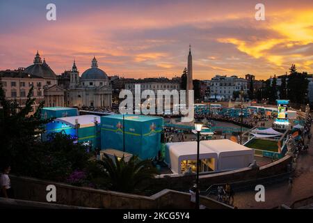 Ein Blick auf die Piazza del Popolo und das UEFA Festival in Rom, Italien, vor dem Spiel der UEFA 2020 Championship Group A zwischen Italien und der Schweiz am 16. Juni 2021. (Foto von Lorenzo Di Cola/NurPhoto) Stockfoto