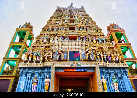 Hindu-Tempel in Jaffna, Sri Lanka. Dieser Tempel wurde von Velupillai Prabhakaran, dem verstorbenen Anführer der LTTE (Liberation Tigers of Tamil Eelam) Kämpfer, besucht. Der Tempel wurde während der Bombardierung durch die srilankische Armee während des Bürgerkrieges beschädigt und wird jetzt wieder aufgebaut. (Foto von Creative Touch Imaging Ltd./NurPhoto) Stockfoto