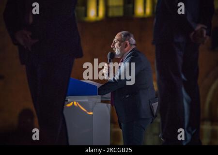 Nikol Pashinyan, Hauptkandidat der Partei für den Zivilvertrag und Premierminister von Armenien, hält eine Rede auf dem Platz der Republik von Jerewan, nachdem er die Parlamentswahlen in Armenien gewonnen hat. (Foto von Celestino Arce/NurPhoto) Stockfoto