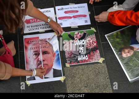 Bilder auf der Straße vor dem GPO in Dublin während eines Protestes gegen die Repression in Belarus, der von Mitgliedern der belarussischen Gemeinschaft in Irland am Internationalen Tag der Unterstützung von Folteropfern organisiert wurde. Am Samstag, den 29. Mai 2020, in Dublin, Irland. (Foto von Artur Widak/NurPhoto) Stockfoto