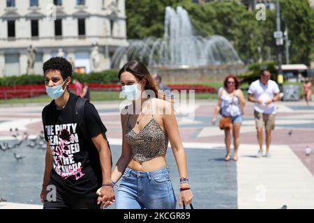 Die meisten Touristen, die am 2. Juli 2021 in Barcelona, Spanien, ankommen, tragen keine Maske, eine Tatsache, die aufgrund der Erweiterung der Delta-Variante von Covid-19 beunruhigend ist. (Foto von Joan Valls/Urbanandsport/NurPhoto) Stockfoto