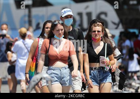 Die meisten Touristen, die am 2. Juli 2021 in Barcelona, Spanien, ankommen, tragen keine Maske, eine Tatsache, die aufgrund der Erweiterung der Delta-Variante von Covid-19 beunruhigend ist. (Foto von Joan Valls/Urbanandsport/NurPhoto) Stockfoto