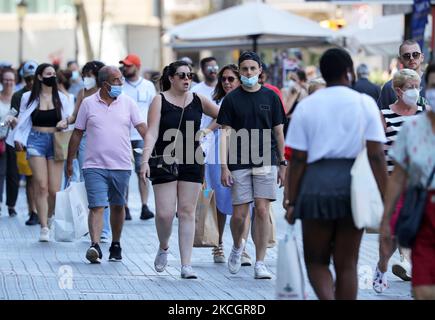 Die meisten Touristen, die am 2. Juli 2021 in Barcelona, Spanien, ankommen, tragen keine Maske, eine Tatsache, die aufgrund der Erweiterung der Delta-Variante von Covid-19 beunruhigend ist. (Foto von Joan Valls/Urbanandsport/NurPhoto) Stockfoto