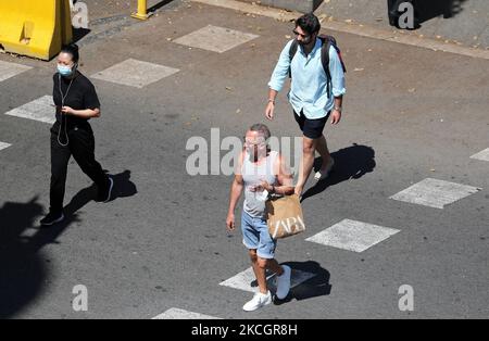 Die meisten Touristen, die am 2. Juli 2021 in Barcelona, Spanien, ankommen, tragen keine Maske, eine Tatsache, die aufgrund der Erweiterung der Delta-Variante von Covid-19 beunruhigend ist. (Foto von Joan Valls/Urbanandsport/NurPhoto) Stockfoto