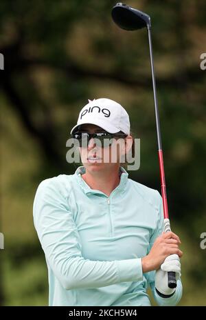 Elizabeth Szokol aus Chicago, Illinois, folgt ihrem Schuss vom 17. T-Shirt während der dritten Runde des Marathon LPGA Classic Golfturniers im Highland Meadows Golf Club in Sylvania, Ohio, USA Samstag, 10. Juli 2021. (Foto von Amy Lemus/NurPhoto) Stockfoto