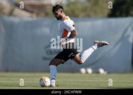 Omar Alderete aus Valencia während des Vorsaison-Freundschaftsspiel zwischen Valencia CF und Villarreal CF im Oliva Nova Beach & Golf Resort am 16. Juli 2021 in Oliva, Spanien. (Foto von Jose Breton/Pics Action/NurPhoto) Stockfoto