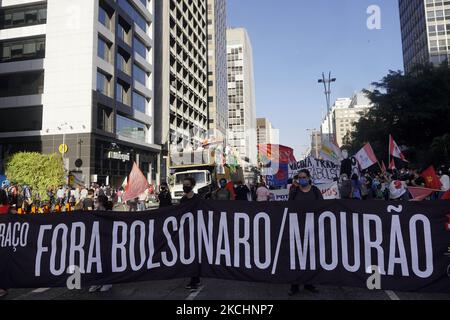 Demonstranten nehmen am 24. Juli 2021 an einem Protest gegen die Regierung des brasilianischen Präsidenten Jair Bolsonaro in der Innenstadt von São Paulo, Brasilien, Teil. (Foto von Cris FAGA/NurPhoto) Stockfoto