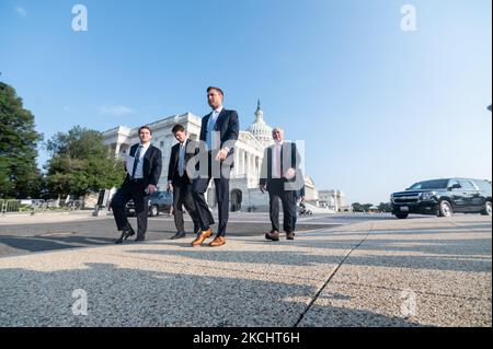 Der republikanische Führer Kevin McCarthy, der republikanische Hüter Steve Scalise, der Republikaner Jim Jordan, die Vorsitzende der republikanischen Konferenz Elise Stefanik und andere halten am 27. Juli 2021 in Washington, DC, eine Pressekonferenz vor dem US-Kapitol ab. Anführer McCarthy hielt eine Pressekonferenz ab, um das Komitee vom 6.. Januar zu diskutieren. (Foto von Zach D Roberts/NurPhoto) Stockfoto