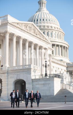 Der republikanische Führer Kevin McCarthy, der republikanische Hüter Steve Scalise, der Republikaner Jim Jordan, die Vorsitzende der republikanischen Konferenz Elise Stefanik und andere halten am 27. Juli 2021 in Washington, DC, eine Pressekonferenz vor dem US-Kapitol ab. Anführer McCarthy hielt eine Pressekonferenz ab, um das Komitee vom 6.. Januar zu diskutieren. (Foto von Zach D Roberts/NurPhoto) Stockfoto