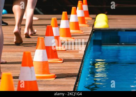 Am 31. Juli 2021, aufgrund der Coronavirus-Pandemie, organisiert die Stiftung Zollverein dieses Jahr mit einer begrenzten Anzahl von Teilnehmern und Publikum den Schwimmwettbewerb „Werksschwimmbad“ in Zeche Zollverein, Essen. (Foto von Ying Tang/NurPhoto) Stockfoto