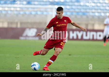 Gianluca Mancini von AS Roma in Aktion während eines internationalen, clubfreundlichen Fußballspiels zwischen AS Roma und dem FC Sevilla am 31. Juli 2021 im Stadion der Algarve in Loule, Portugal. (Foto von Pedro FiÃºza/NurPhoto) Stockfoto