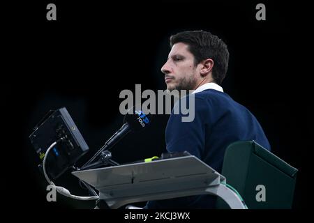 Paris, Frankreich. 04.. November 2022. Schiedsrichter Renaud Lichtenstein während des Rolex Paris Masters, ATP Masters 1000 Tennisturniers, am 4. November 2022 in der Accor Arena in Paris, Frankreich. Foto von Victor Joly/ABACAPRESS.COM Quelle: Abaca Press/Alamy Live News Stockfoto