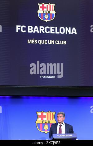 Der Präsident des FC Barcelona bei einer Pressekonferenz, um die Gründe für den Ausstieg von Leo Messi vom FC Barcelona am 06.. August 2021 in Barcelona, Spanien, zu erklären. -- (Foto von Urbanandsport/NurPhoto) Stockfoto