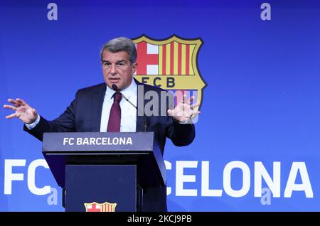 Der Präsident des FC Barcelona bei einer Pressekonferenz, um die Gründe für den Ausstieg von Leo Messi vom FC Barcelona am 06.. August 2021 in Barcelona, Spanien, zu erklären. -- (Foto von Urbanandsport/NurPhoto) Stockfoto