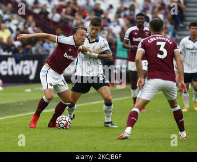 Mark Noble von West Ham United beim Betway Cup zwischen West Ham United und Atalanta im Londoner Stadion, London, England am 07.. August 2021 (Foto by Action Foto Sport/NurPhoto) Stockfoto