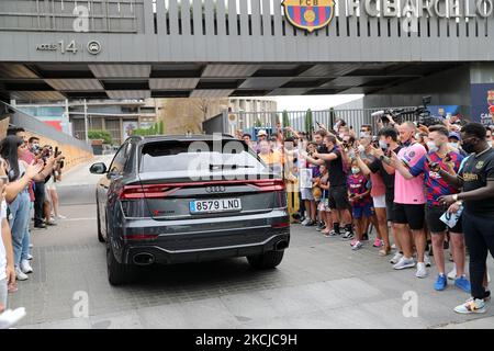 Barcelonas holländischer Trainer Ronald Koeman kommt am 8. August 2021 zu einer Pressekonferenz des argentinischen Vorwärts Lionel Messi aus Barcelona im Camp Nou Stadion in Barcelona, Spanien. Viel Erwartung beim Abschied von Leo Messi vom FC Barcelona, (Foto: Joan Valls/Urbanandsport/NurPhoto) Stockfoto