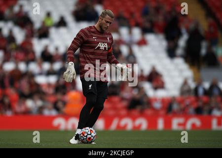 Loris Karius von Liverpool beim Warm-up vor dem Vorsaison-Freundschaftsspiel zwischen dem FC Liverpool und CA Osasuna am 9. August 2021 in Anfield in Liverpool, England. (Foto von Jose Breton/Pics Action/NurPhoto) Stockfoto