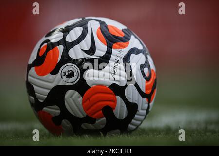 Offizielle Premier League Nike Strike Aerowsculpt 21/22 während des Freundschaftsspieles zwischen dem FC Liverpool und CA Osasuna am 9. August 2021 in Anfield in Liverpool, England. (Foto von Jose Breton/Pics Action/NurPhoto) Stockfoto