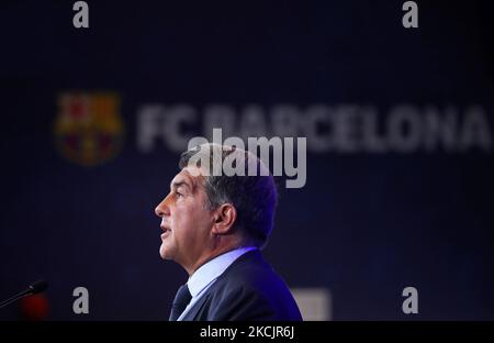 Der Präsident des FC Barcelona, Joan Laporta, erklärt am 16.. August 2021 in Barcelona, Spanien, die heikle Lage der Wirtschaft des Clubs. (Foto von Urbanandsport/NurPhoto) Stockfoto