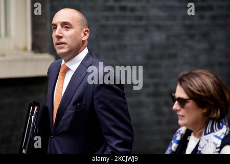 Dan Rosenfield, Stabschef des britischen Premierministers Boris Johnson, geht am 18. August 2021 die Downing Street in London, England, entlang. (Foto von David Cliff/NurPhoto) Stockfoto