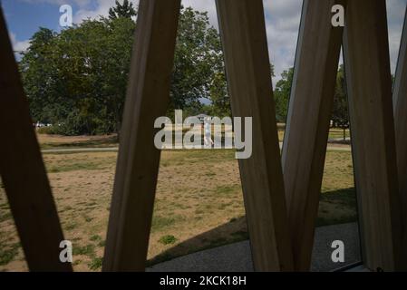 Blick von innen auf die Einrichtungen des Borden Park Pavilion. Aufgrund der öffentlichen Abstimmung haben die Toiletten im Borden Park Pavilion den von Cintas Canada organisierten Wettbewerb „Beste Toiletten“ Kanadas gewonnen. Am Donnerstag, den 19. August 2021, in Edmonton, Alberta, Kanada. (Foto von Artur Widak/NurPhoto) Stockfoto
