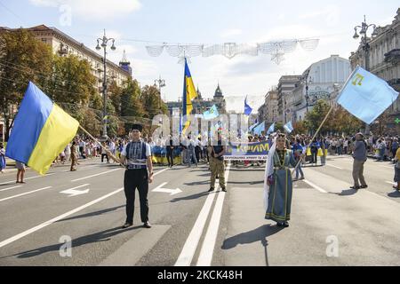 Ukrainische Kriegsveteranen gegen die Ostukraine nehmen am Marsch der Verteidiger der Ukraine Teil, der dem 30.. Jahrestag der Unabhängigkeitsfeier in Kiew, Ukraine, am 24. August 2021 gewidmet ist (Foto: Maxym Marusenko/NurPhoto) Stockfoto